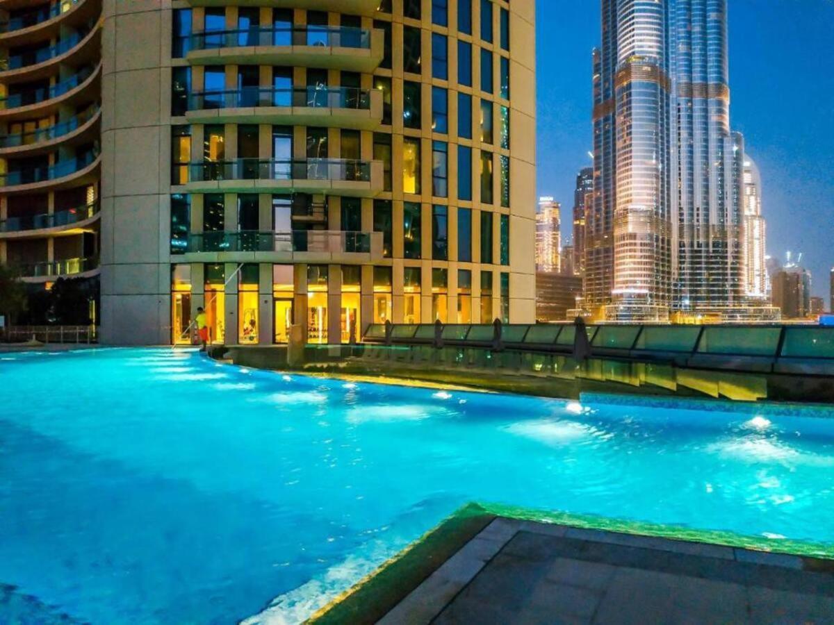 First Class 3Br With Full Burj Khalifa And Fountain View Dubai Luaran gambar