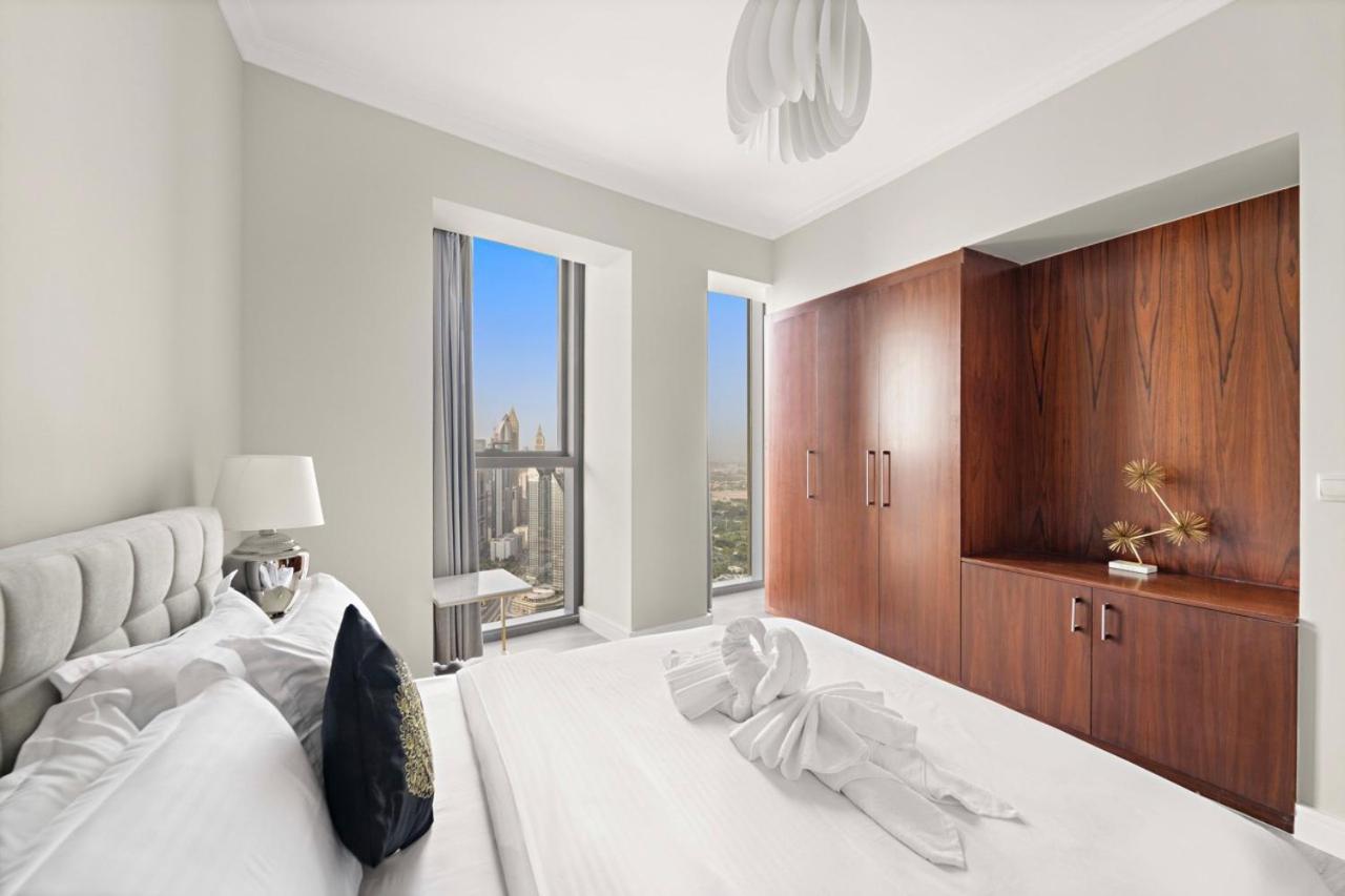First Class 3Br With Full Burj Khalifa And Fountain View Dubai Luaran gambar