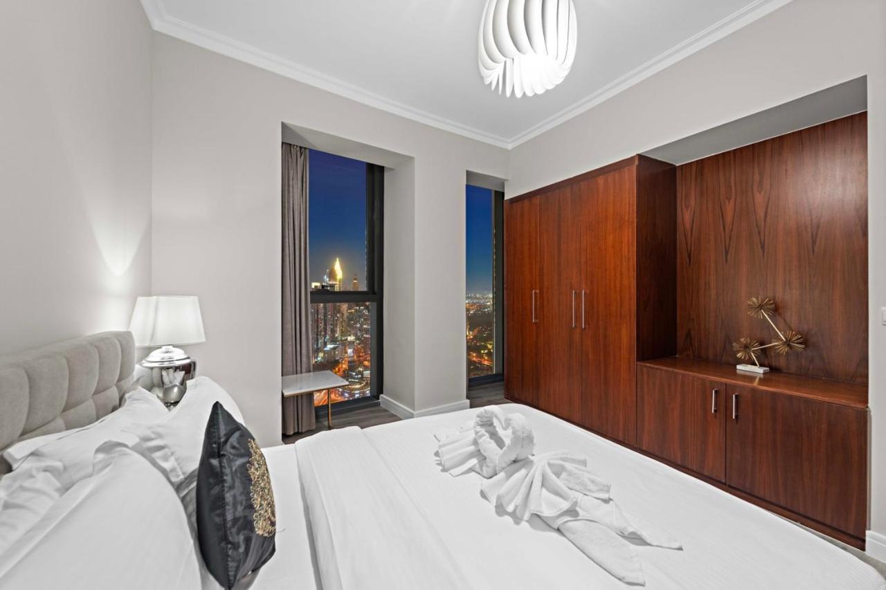 First Class 3Br With Full Burj Khalifa And Fountain View Dubai Luaran gambar