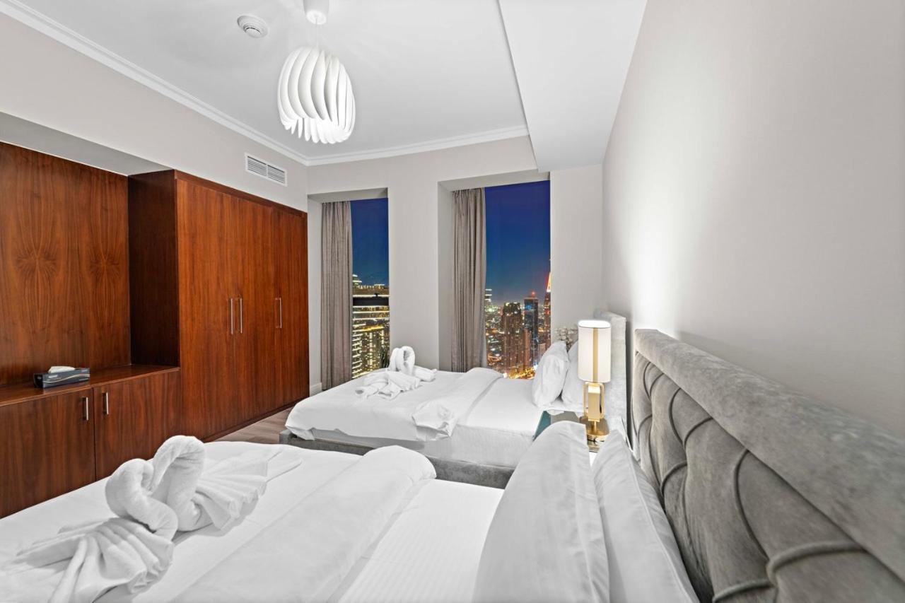First Class 3Br With Full Burj Khalifa And Fountain View Dubai Luaran gambar