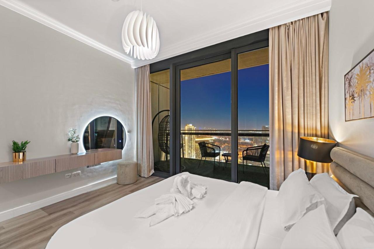 First Class 3Br With Full Burj Khalifa And Fountain View Dubai Luaran gambar