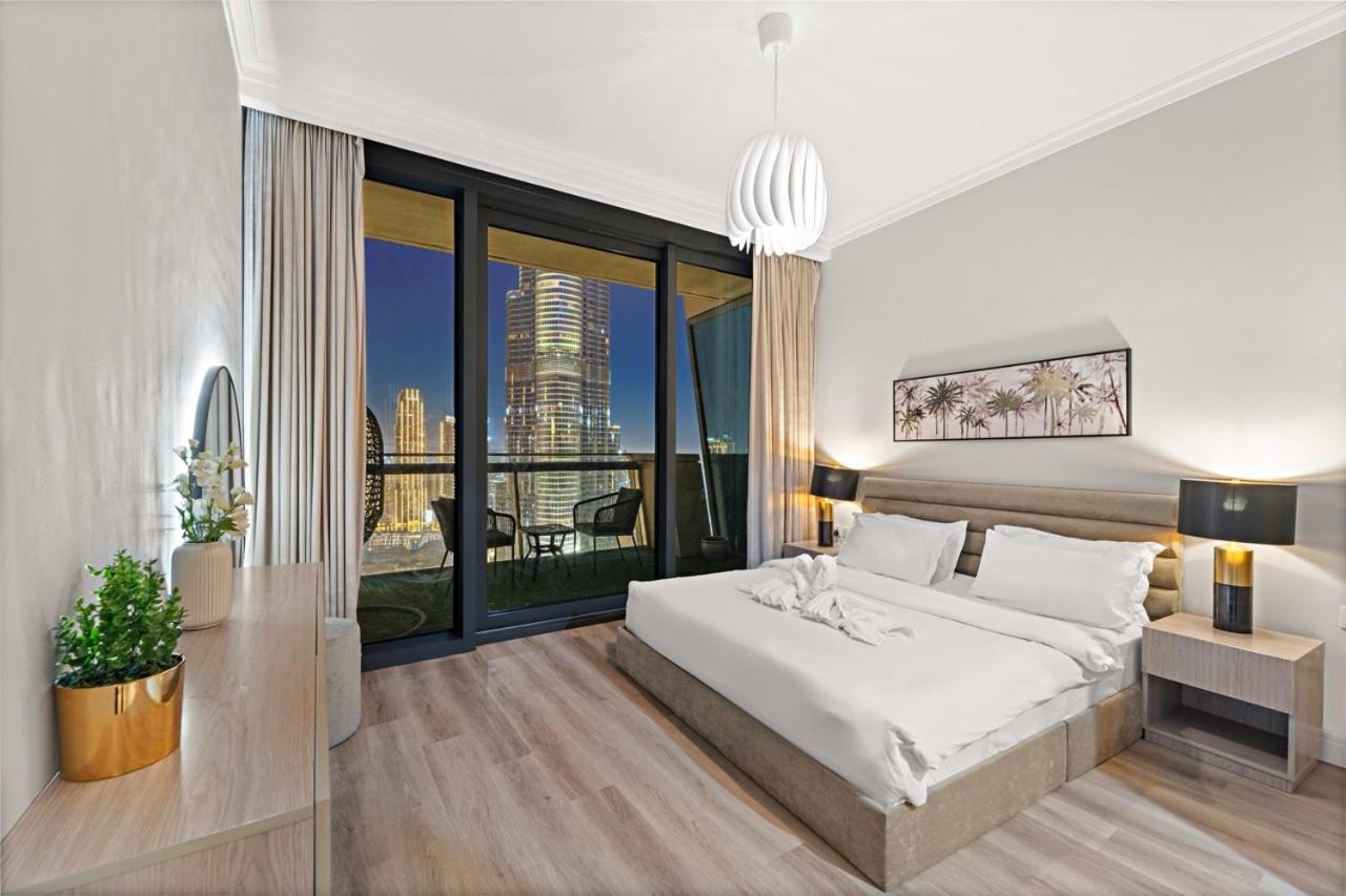 First Class 3Br With Full Burj Khalifa And Fountain View Dubai Luaran gambar