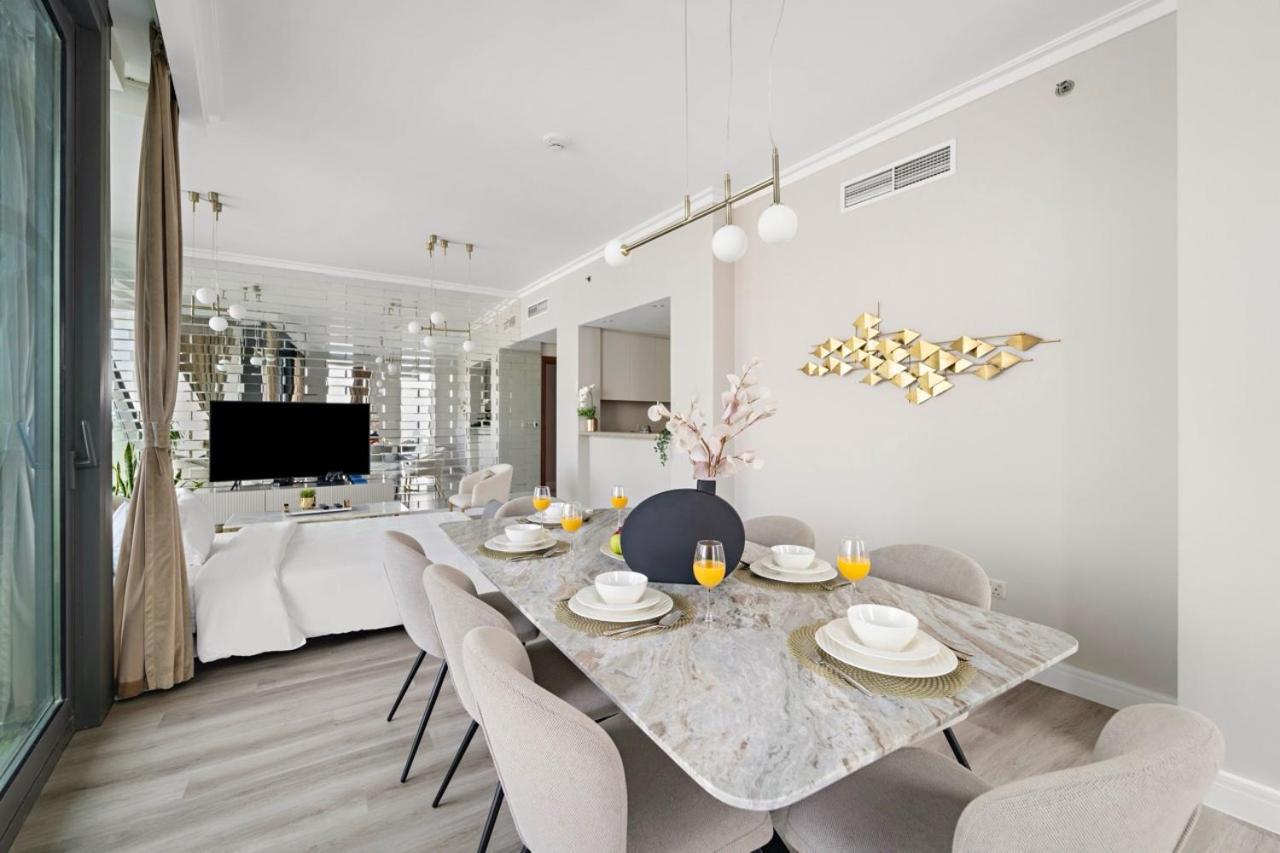 First Class 3Br With Full Burj Khalifa And Fountain View Dubai Luaran gambar