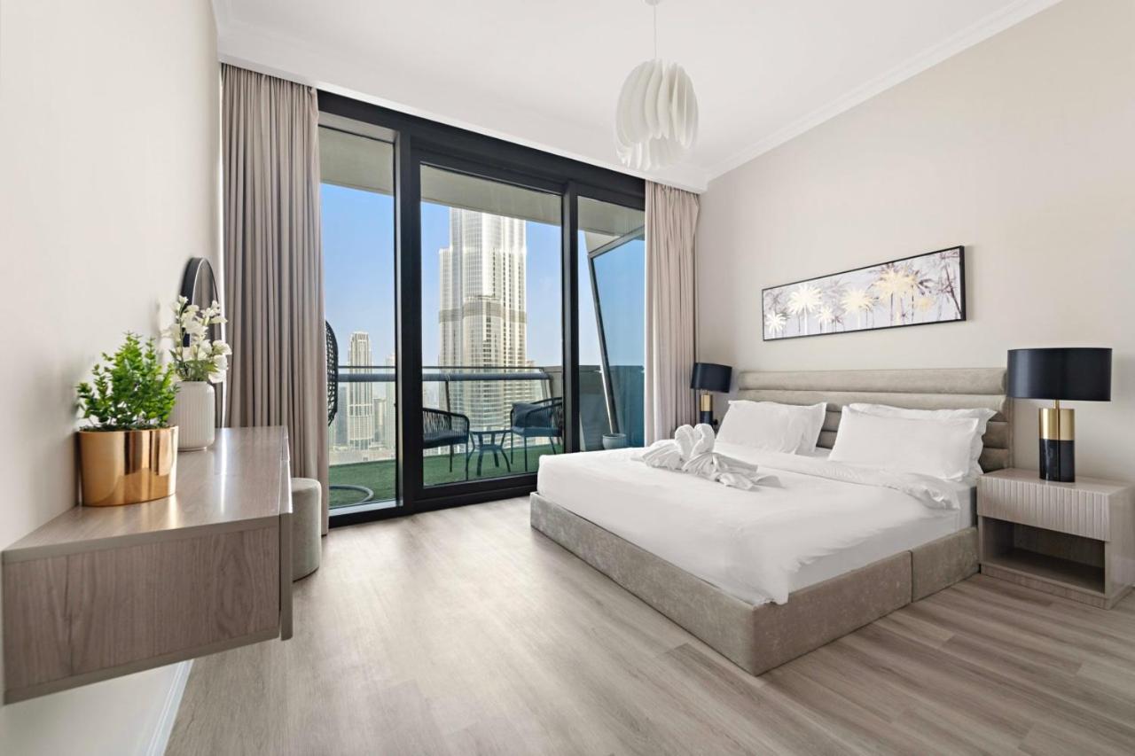 First Class 3Br With Full Burj Khalifa And Fountain View Dubai Luaran gambar