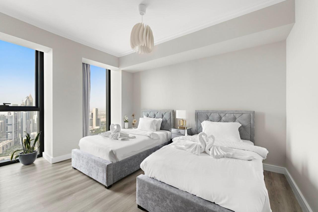 First Class 3Br With Full Burj Khalifa And Fountain View Dubai Luaran gambar